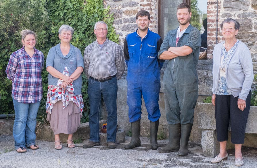 Famille Henin - Ferme d'Esclaye